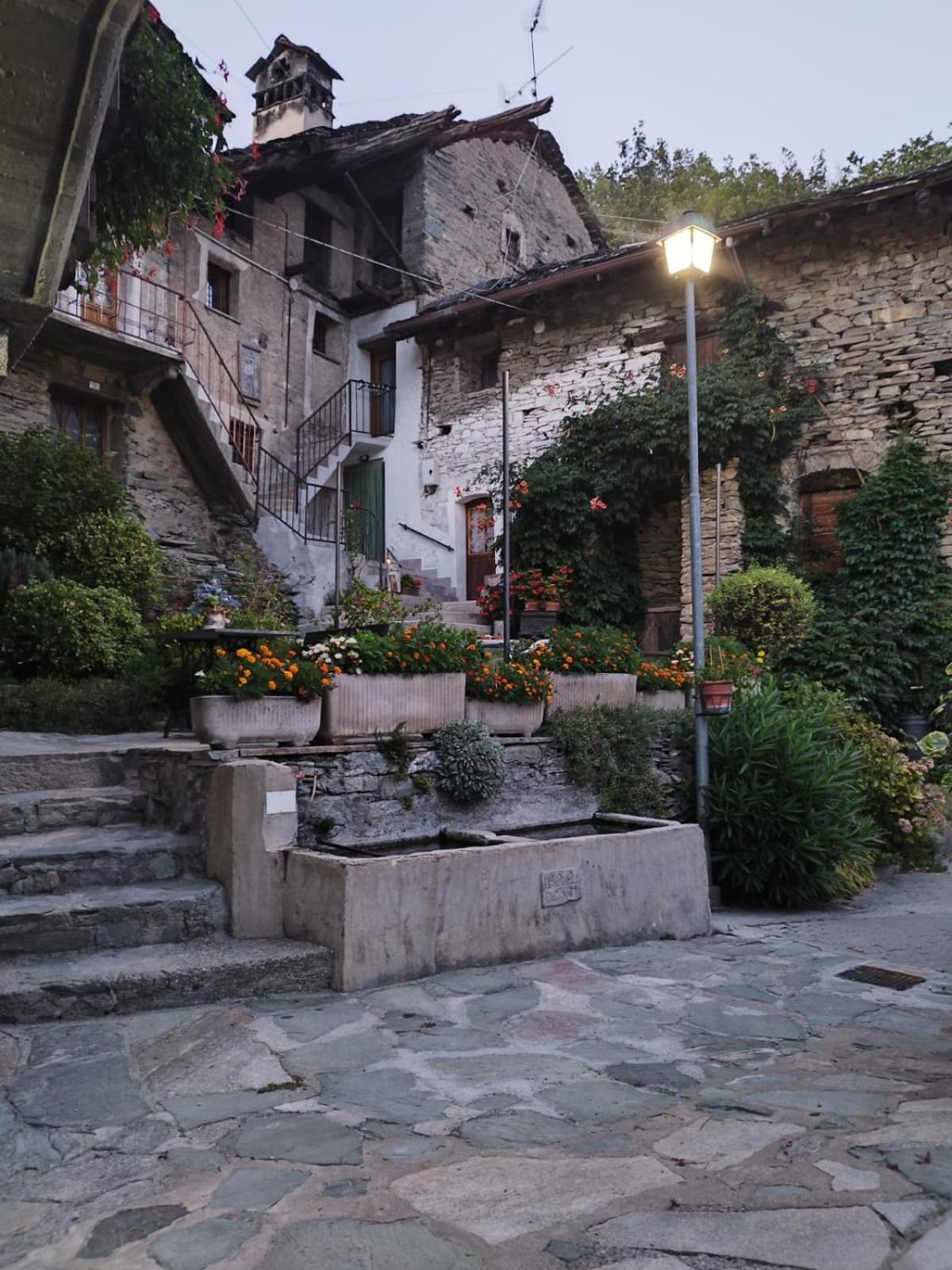 Hameau Gubioche, Casa Vacanze Chambave ภายนอก รูปภาพ